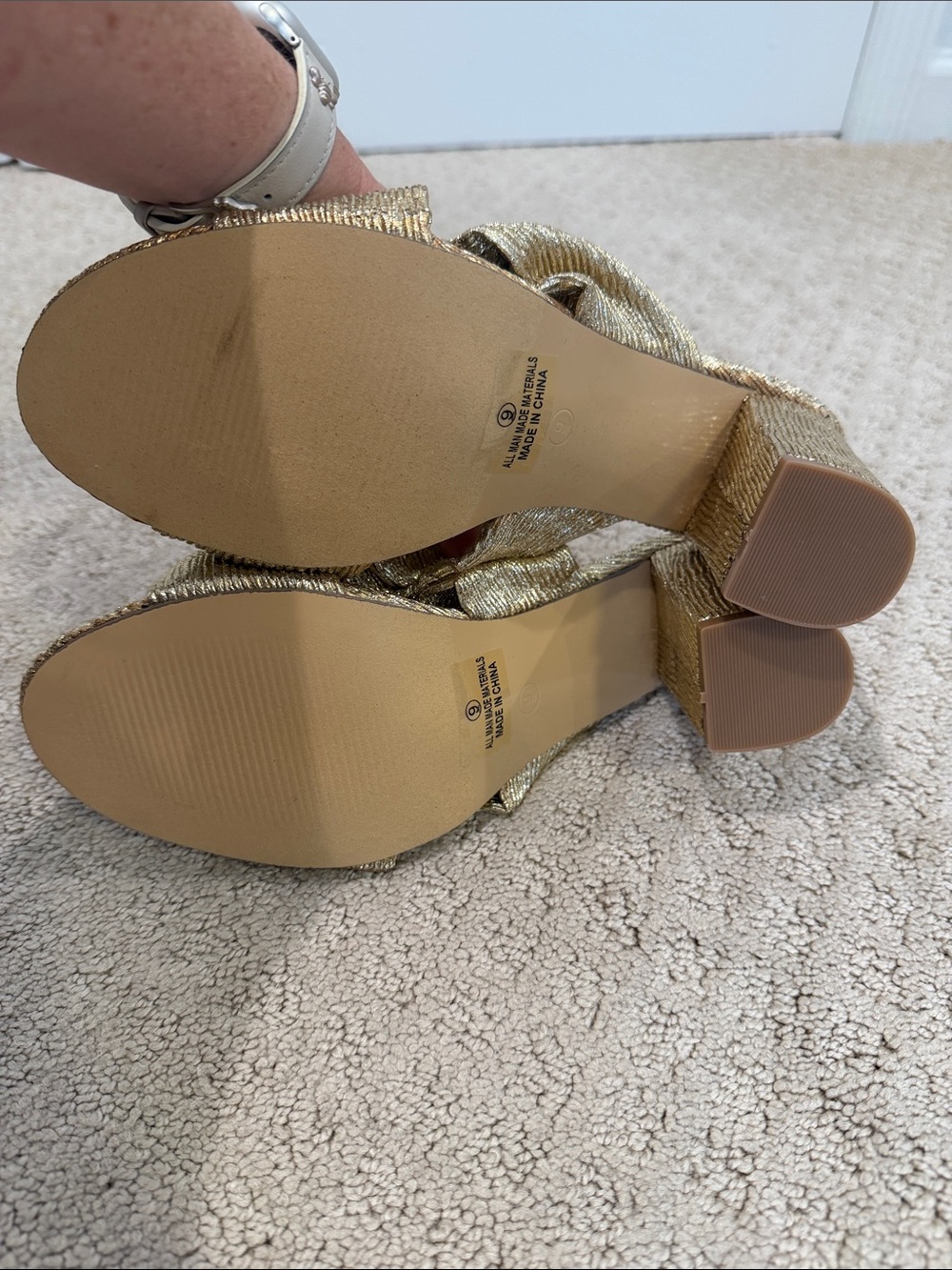 Lulu's Metallic Gold Knot Mules size 9 - Picture 5 of 5